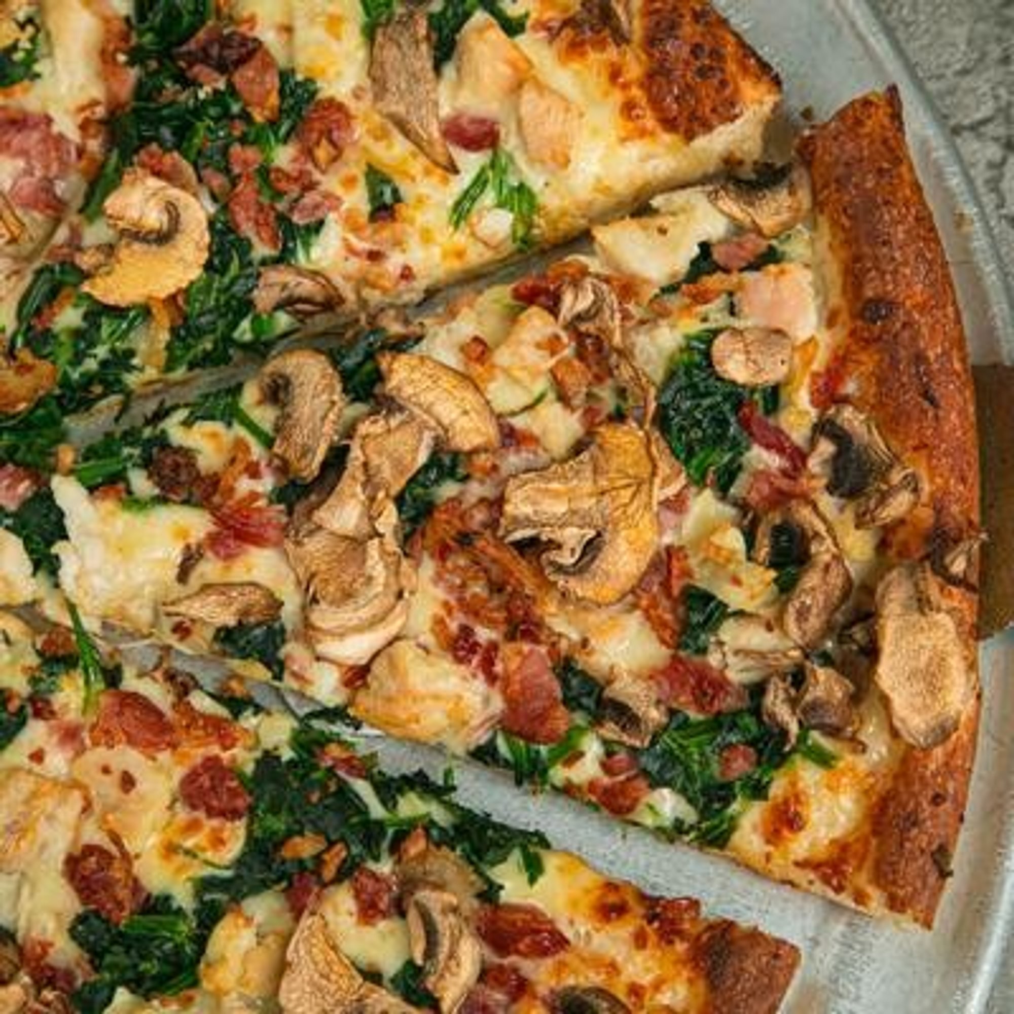 Chicken Alfredo Pizza
