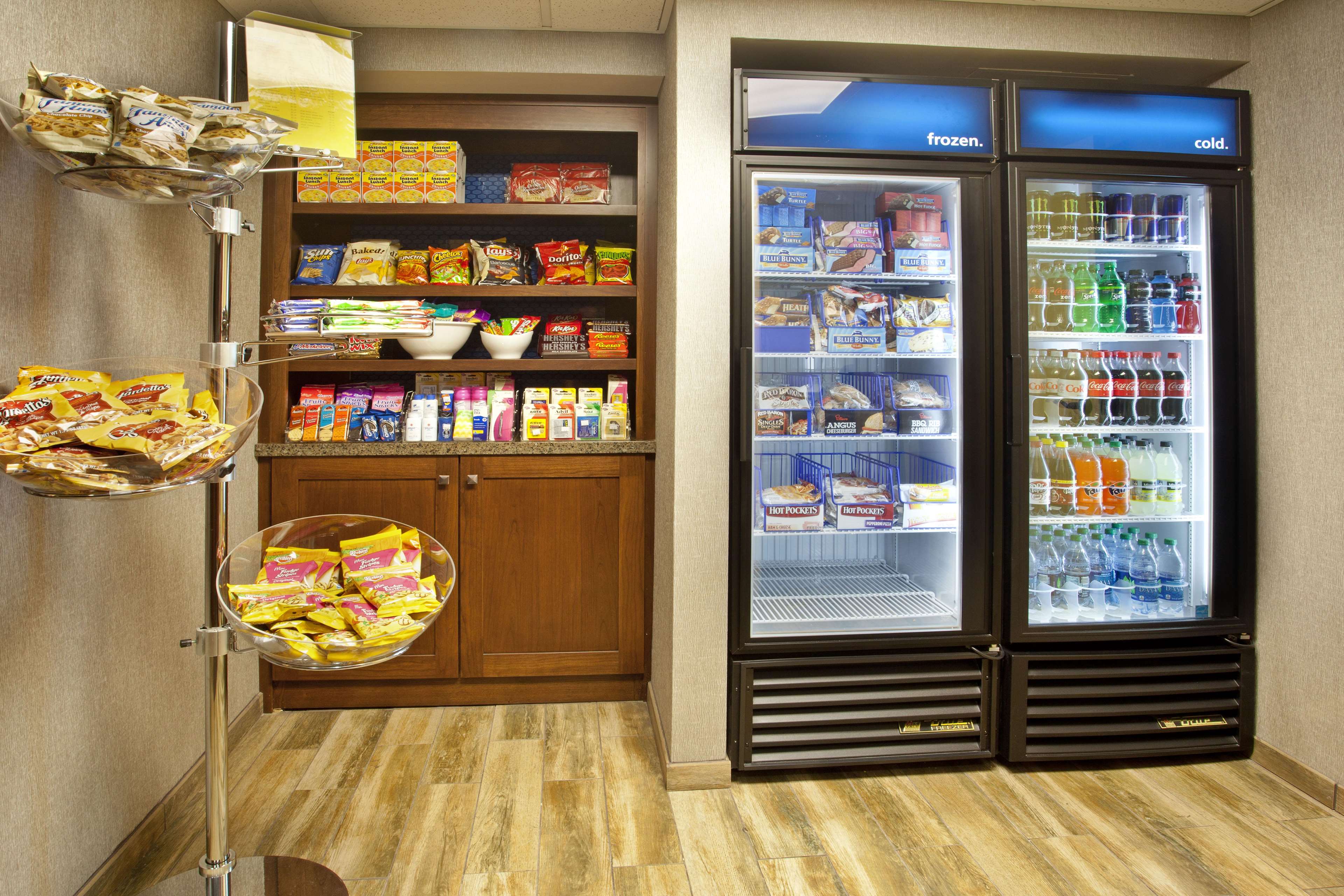 Hampton Inn & Suites El Paso-Airport Photo