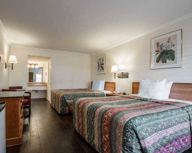 Images Econo Lodge