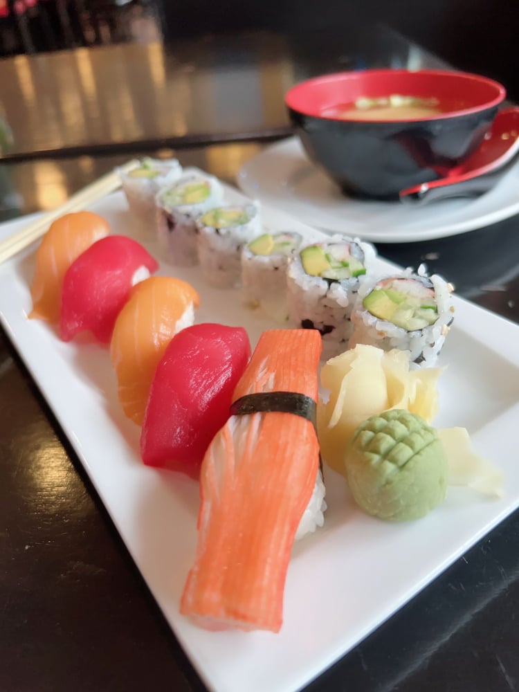 Sushi Deluxe
