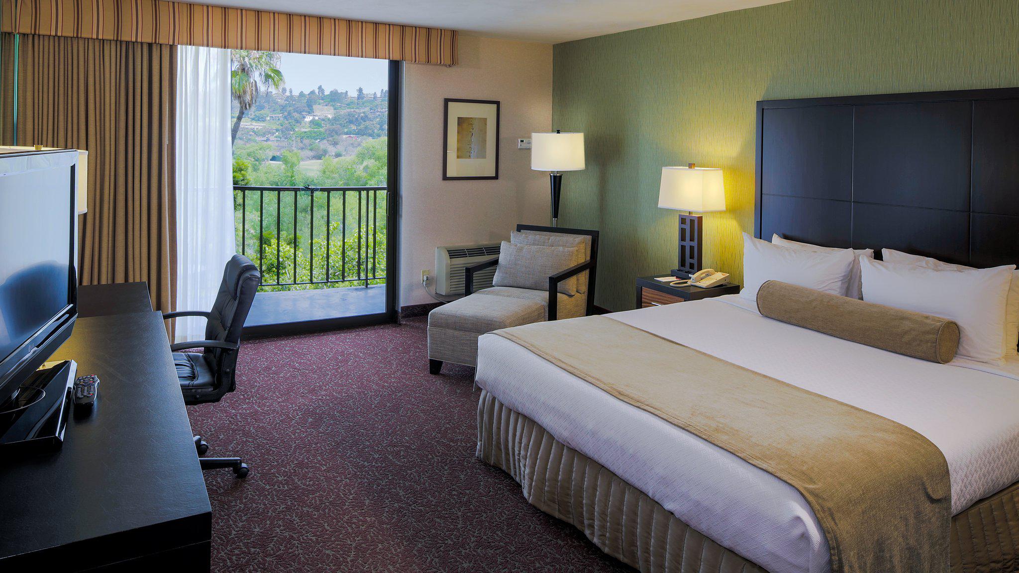 Crowne Plaza San Diego - Mission Valley Photo