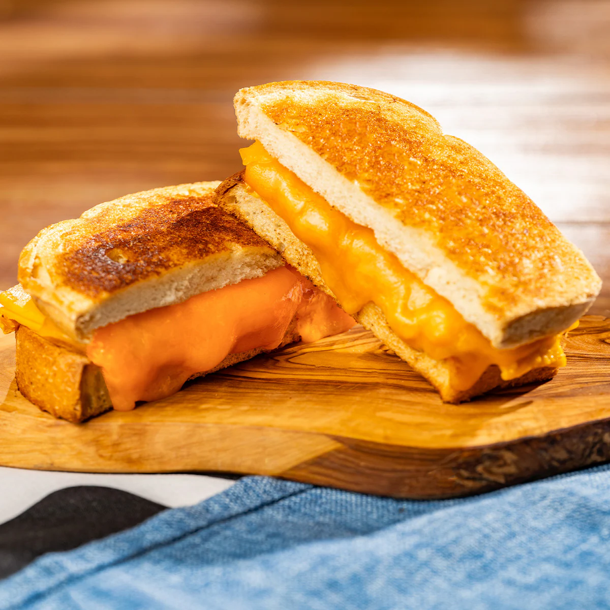 Plant-based Toasted Cheddar Sandwich