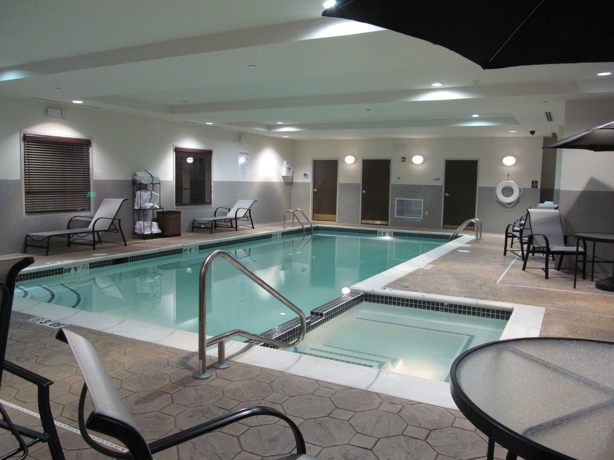 Holiday Inn Express & Suites Stroudsburg-Poconos Photo