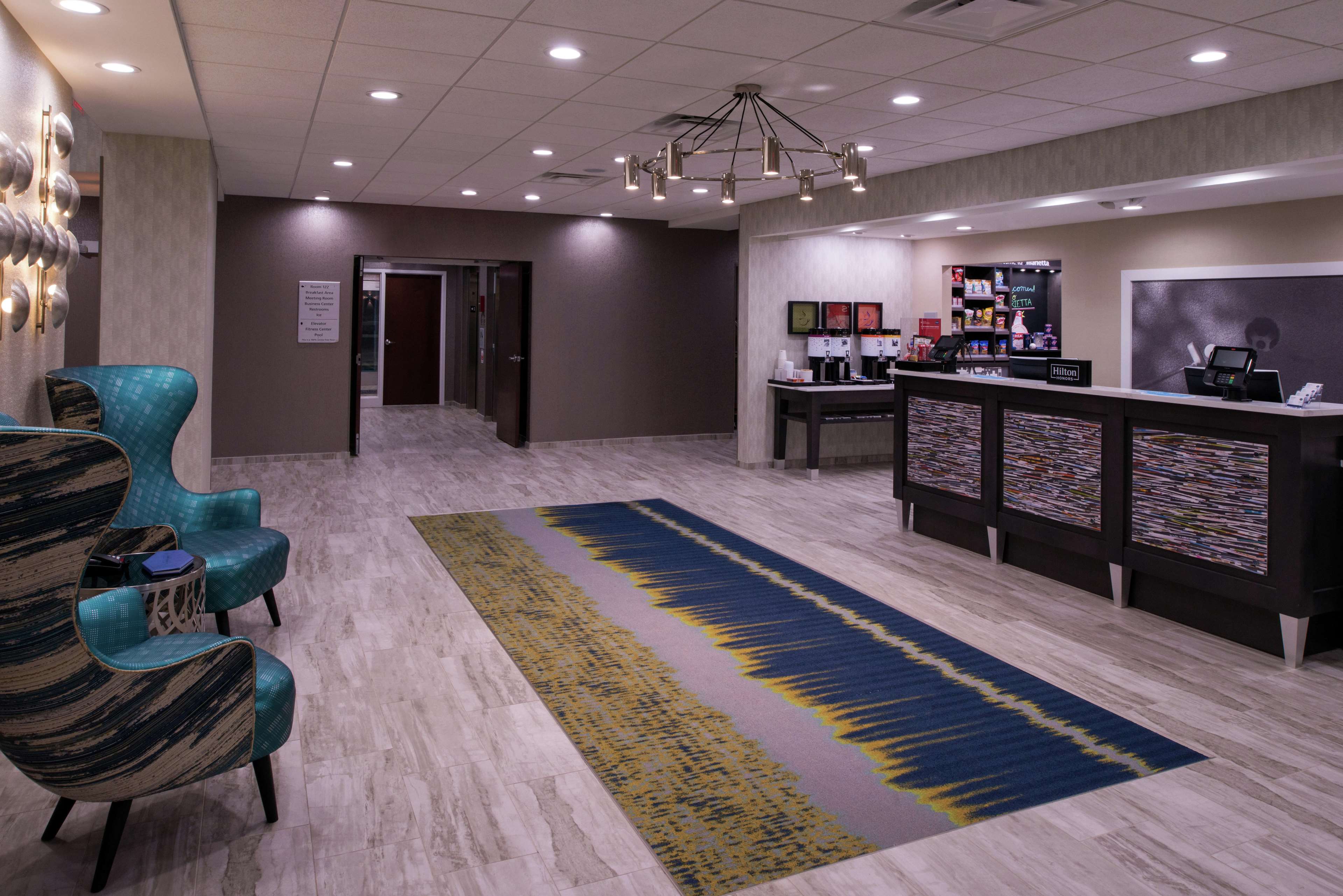 Hampton Inn and Suites Atlanta/Marietta Photo