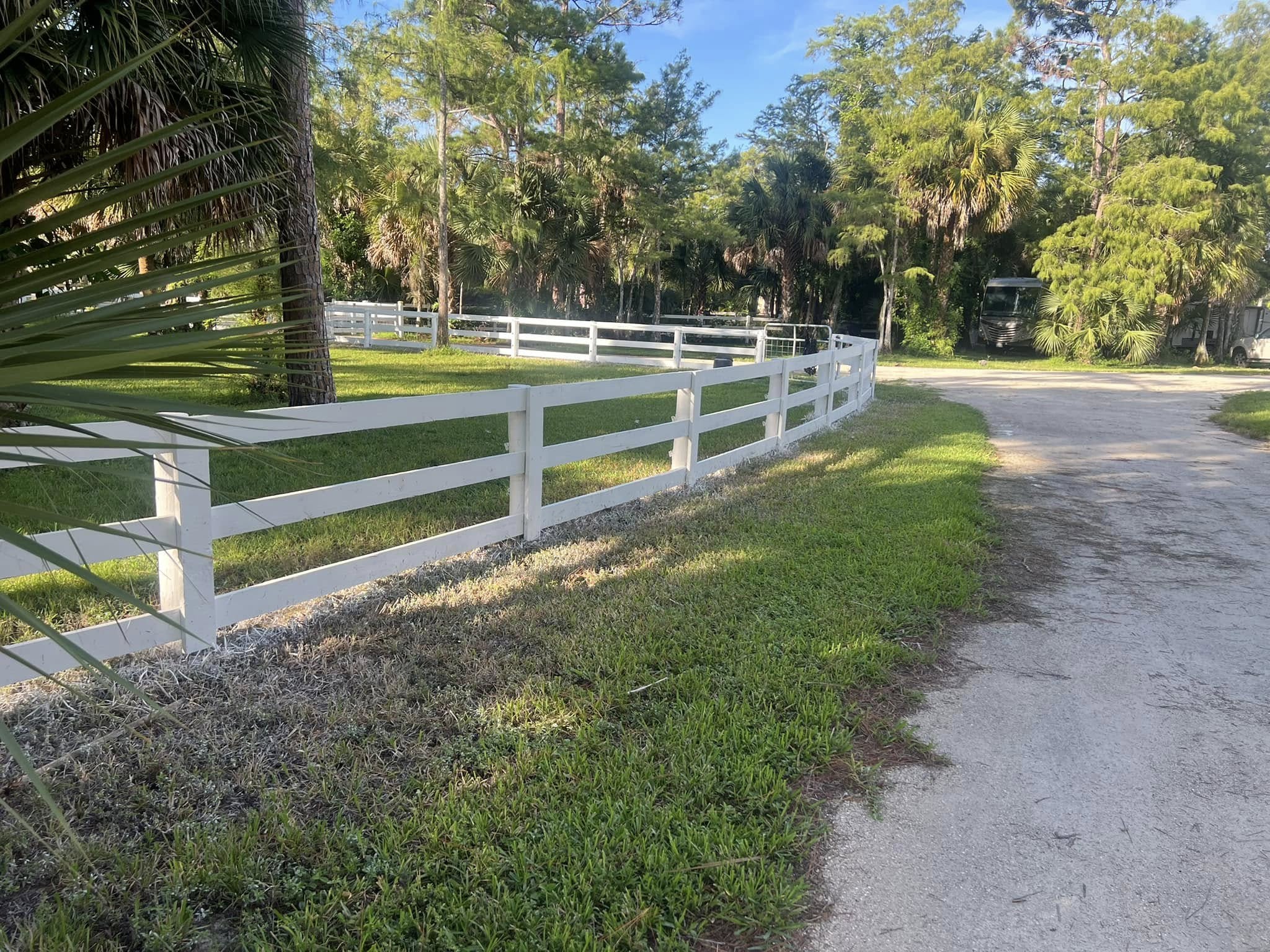 Top Rail Fence Pompano Beach Image