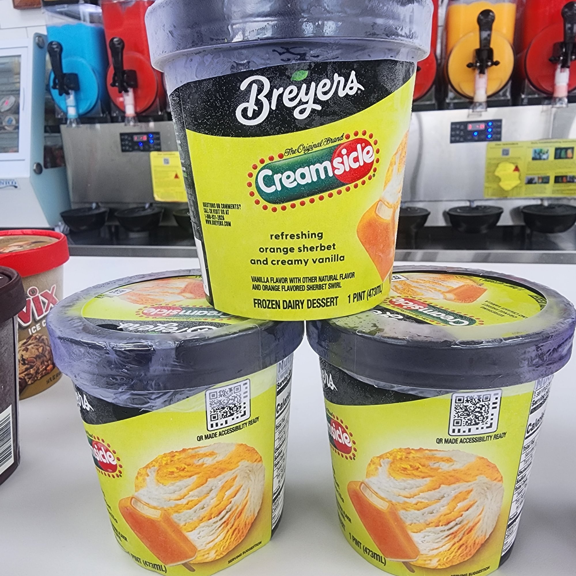 ICE CREAM Orange Sherbet & Creamy Vanilla 