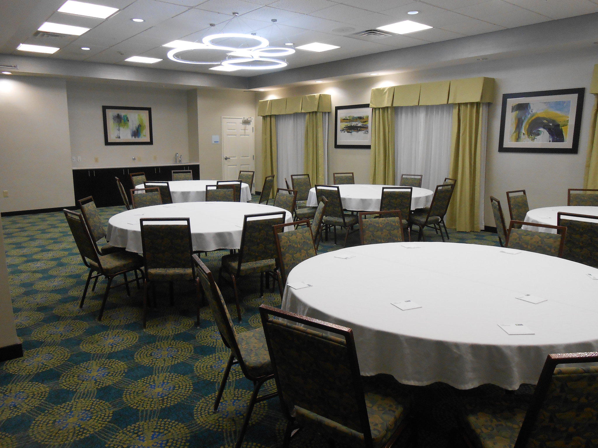 Holiday Inn Express & Suites Houston Northwest-Brookhollow Photo