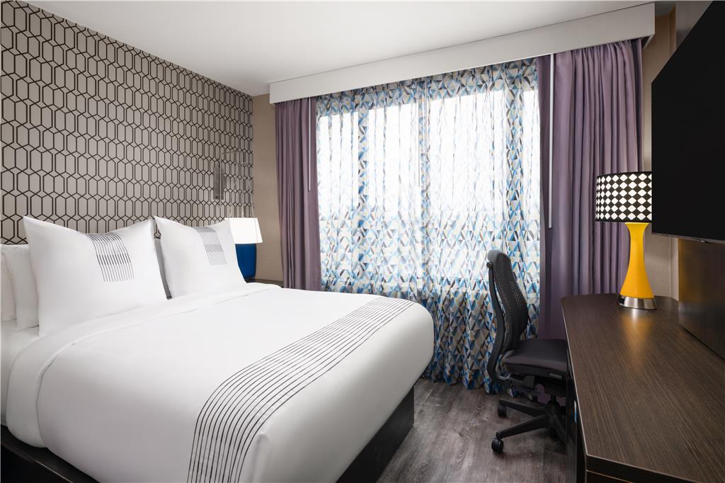 GLo¯ Best Western Bronx NYC Image