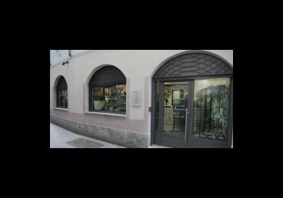 Gallery thumbnail