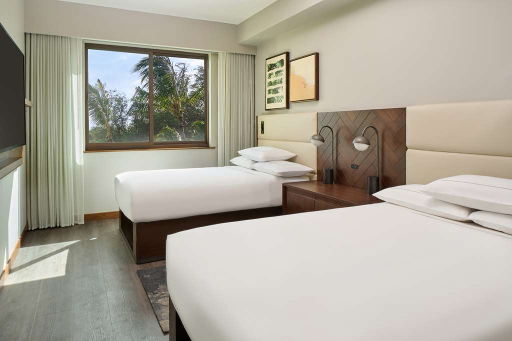 Hilton Grand Vacations Club Maui Bay Villas Image