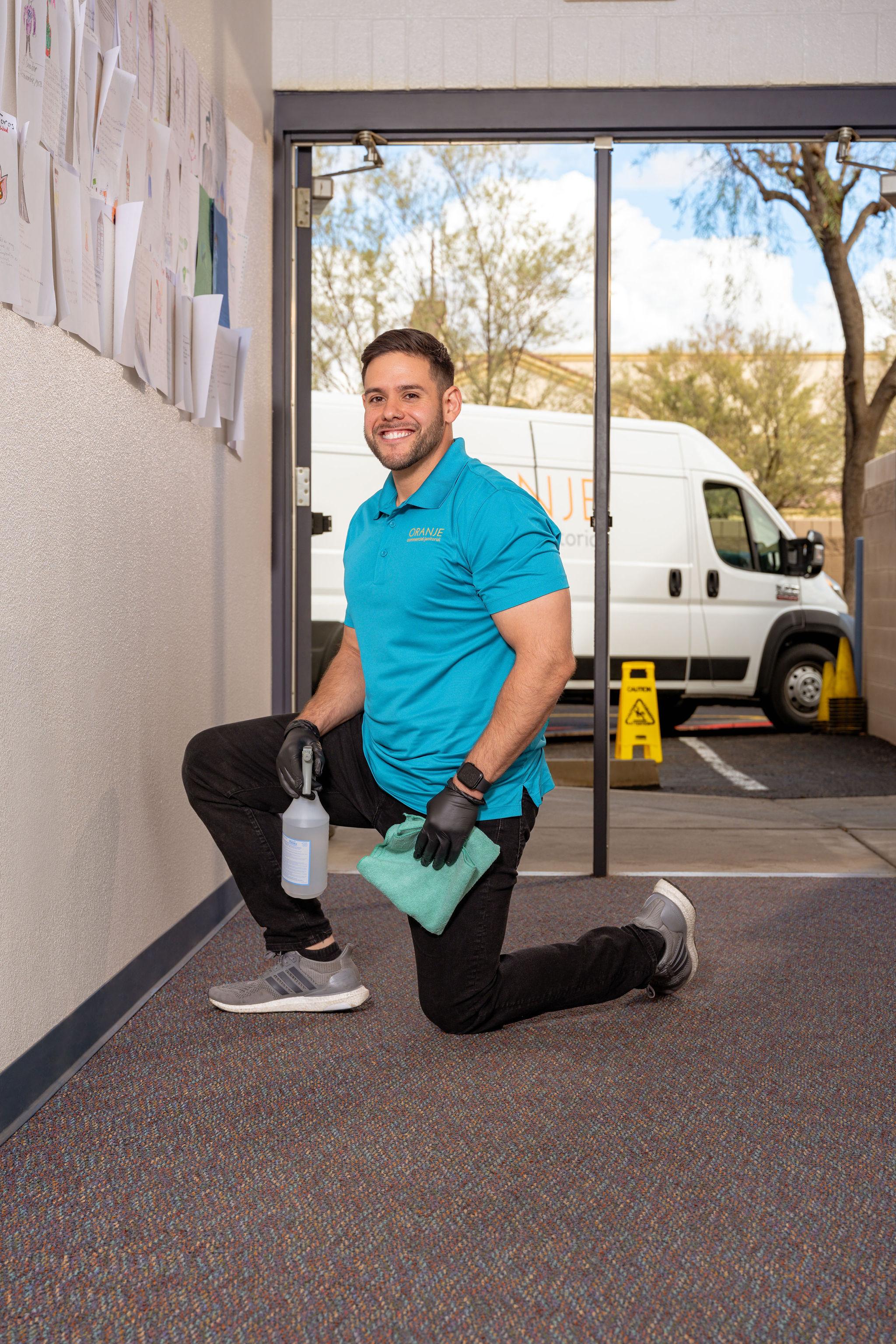 Oranje Commercial Janitorial in Phoenix Image