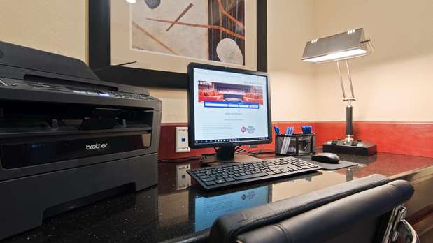 Images Best Western Plus Pratt