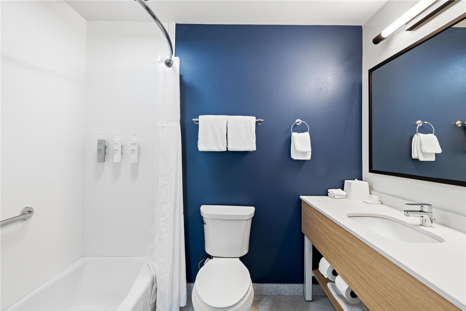 Spark by Hilton Redlands Image