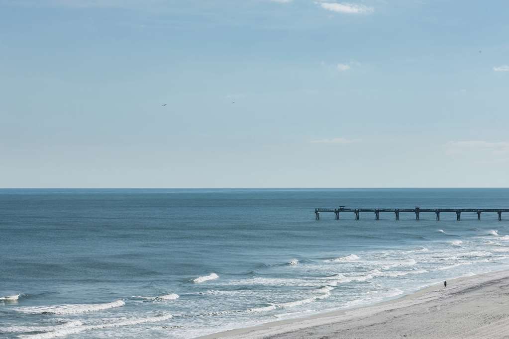 Hampton Inn Jacksonville Beach/Oceanfront Image