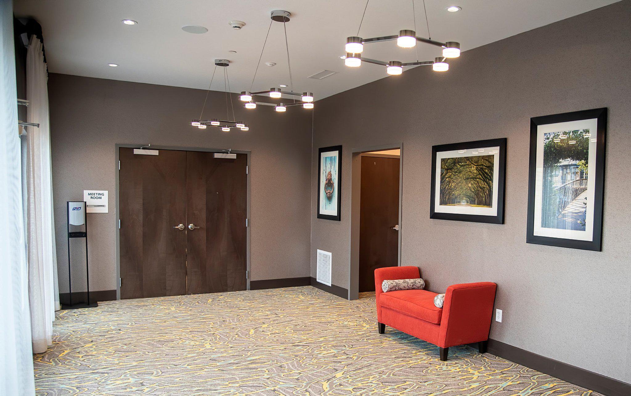 Holiday Inn & Suites Savannah Airport - Pooler Photo