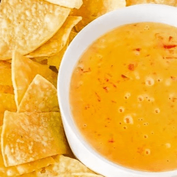 CHIPS Y QUESO