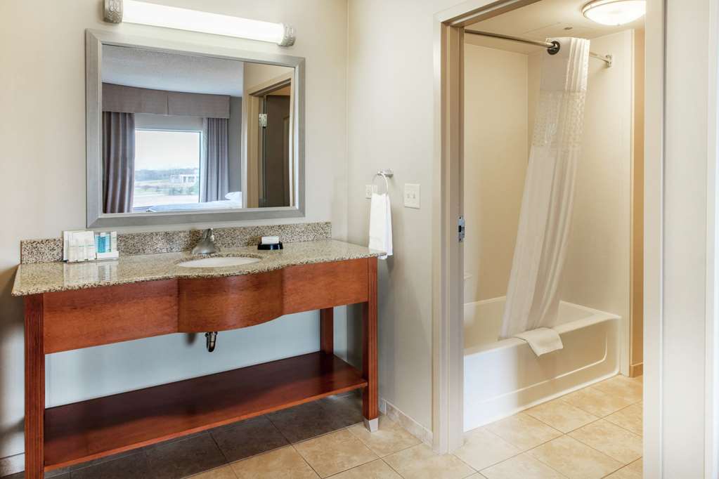 Hampton Inn & Suites Chicago Deer Park Image