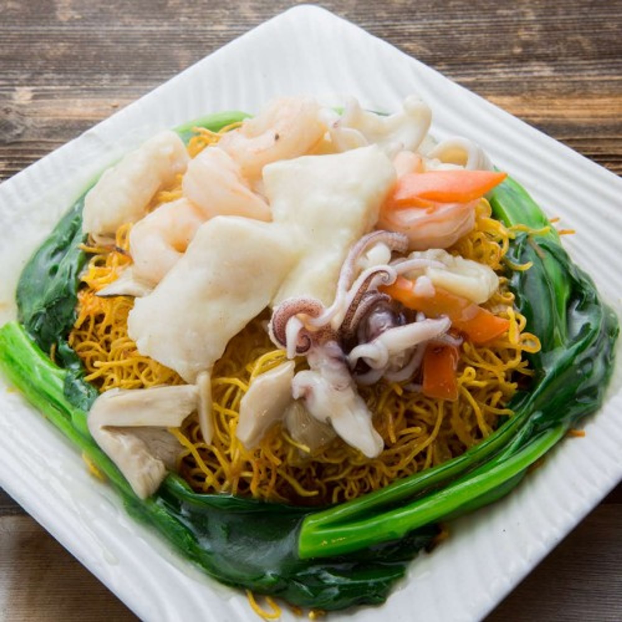 N12 Seafood Chow Mein 海鮮炒類