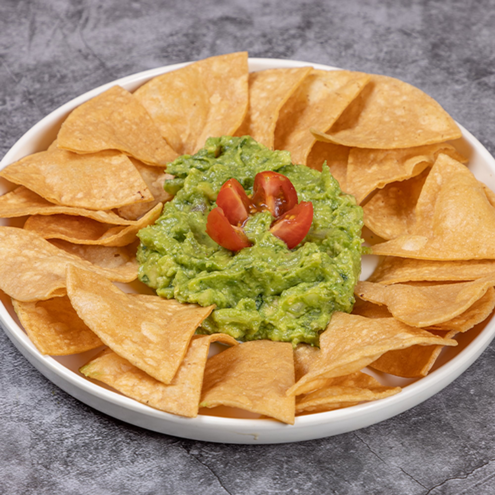 GUAC AND CHIPS