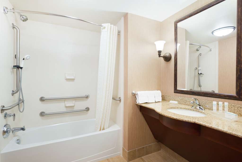 Homewood Suites by Hilton Minneapolis-New Brighton Image