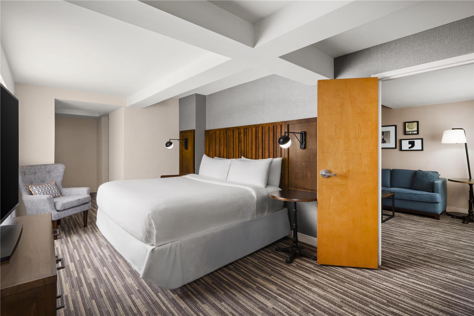 Best Western Premier Plainview-Long Island Hotel Image