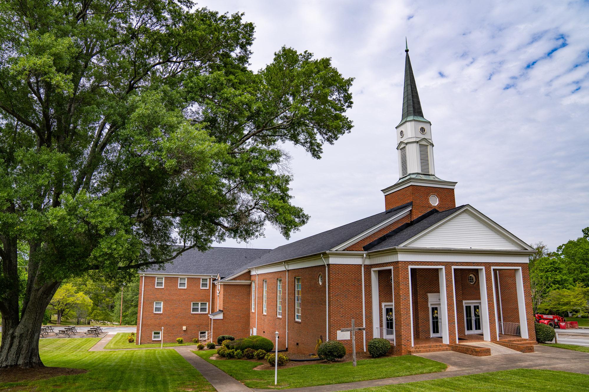 Guy Roofing Inc. Image