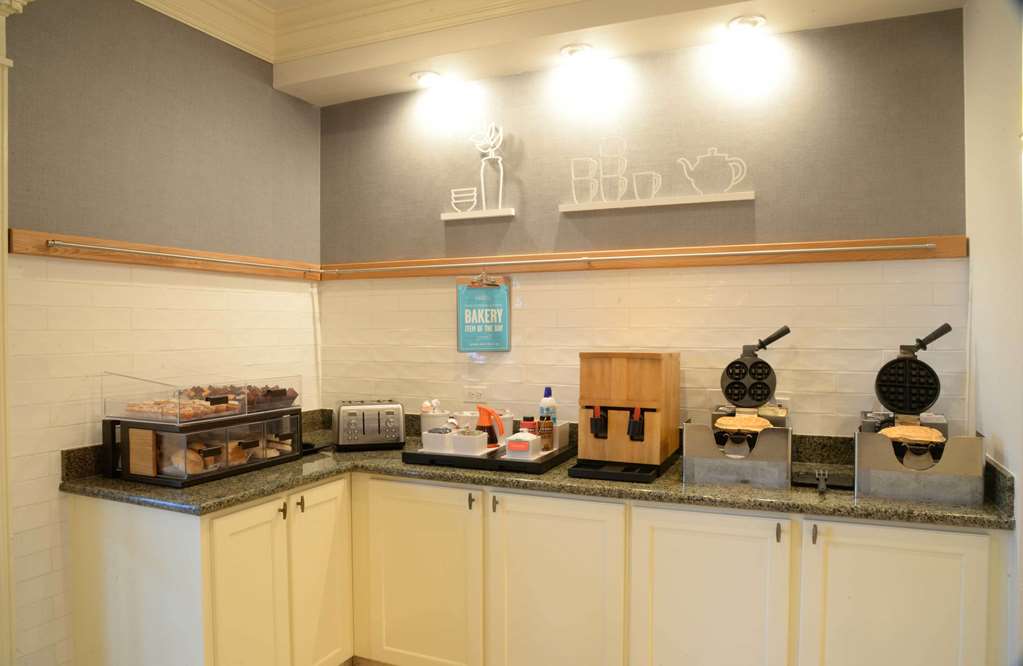 Hampton Inn & Suites Vicksburg Image