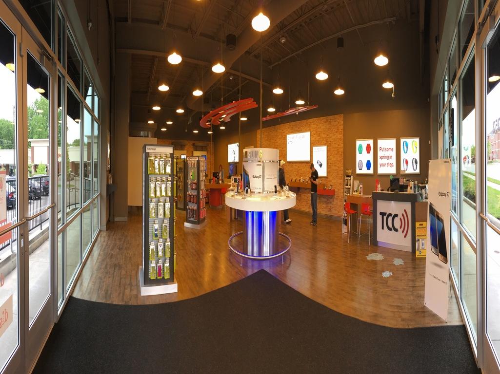 Verizon Authorized Retailer - TCC Photo