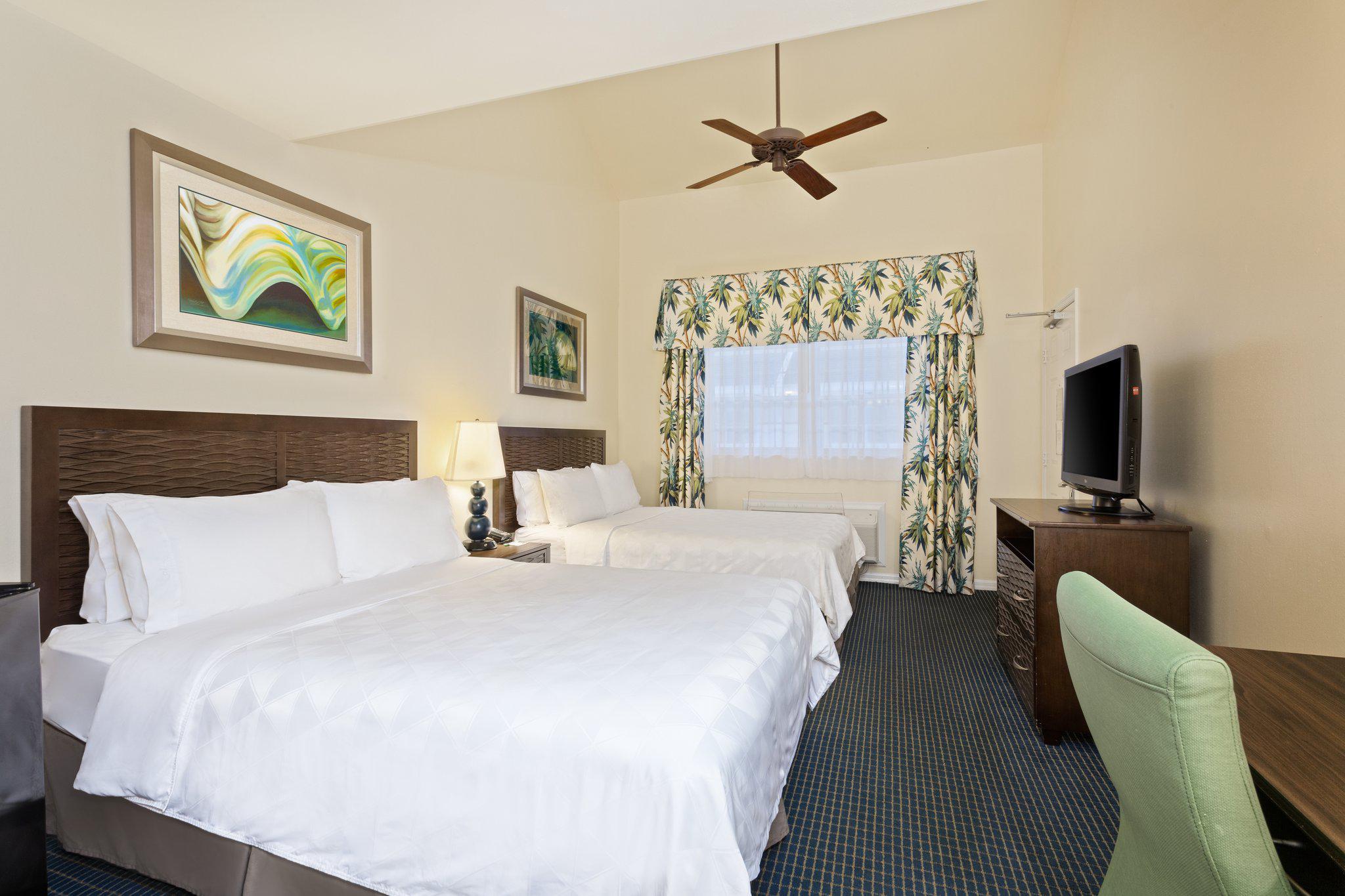 Holiday Inn & Suites Clearwater Beach S-Harbourside Photo