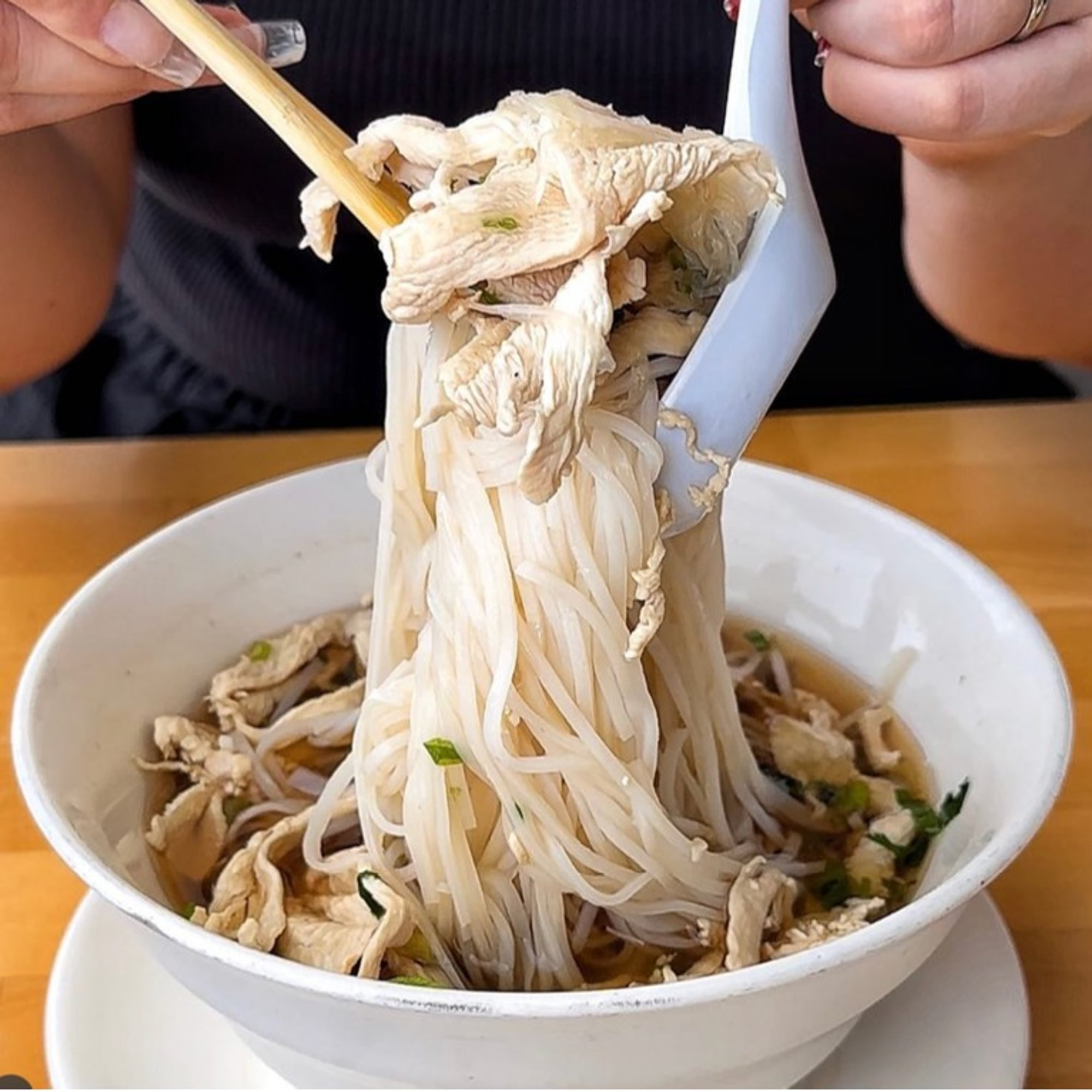 V4 Pho Tai Bo Vien