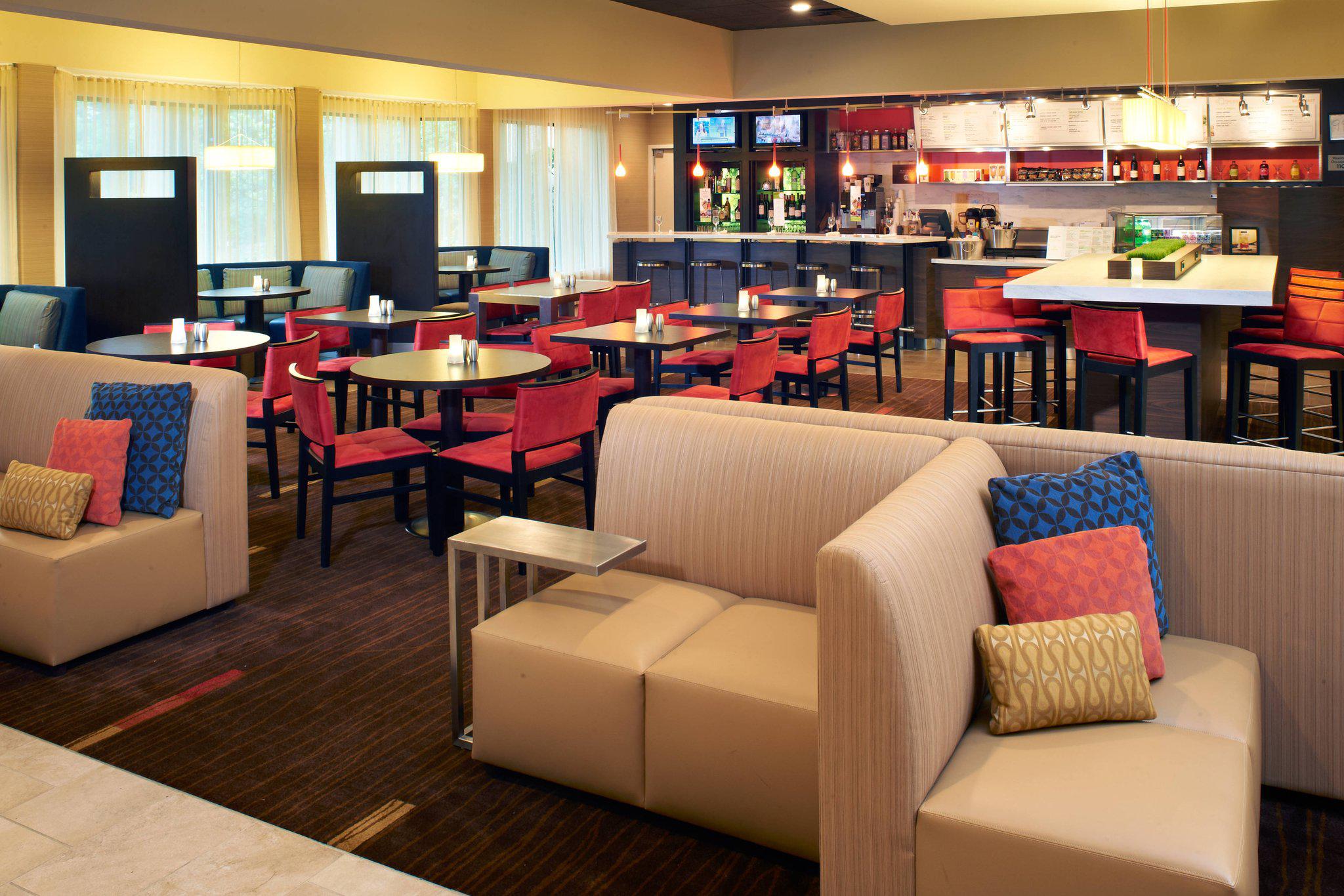 Courtyard by Marriott Lexington North Photo