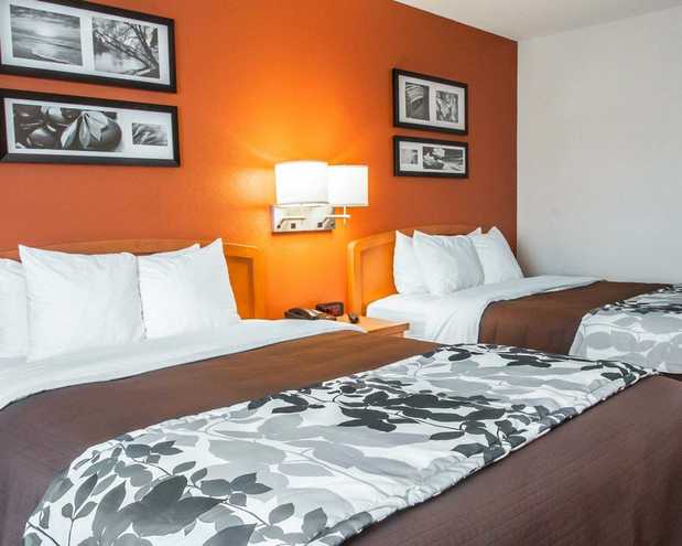 Images Sleep Inn & Suites Lake of the Ozarks