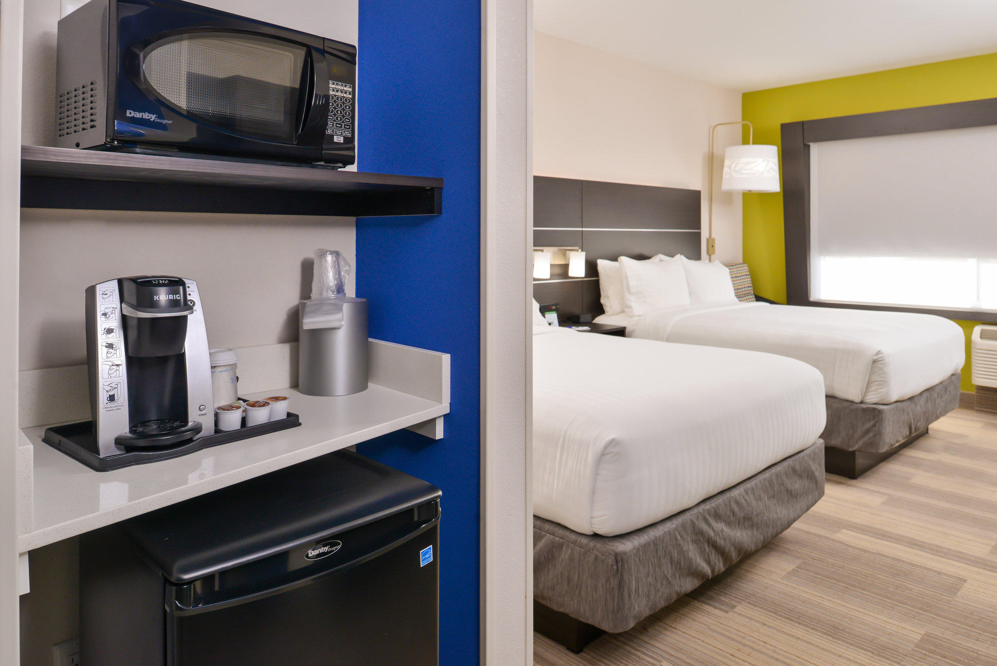 Holiday Inn Express & Suites Lee's Summit - Kansas City Photo