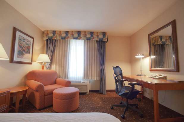 Images Hilton Garden Inn Albuquerque/Journal Center