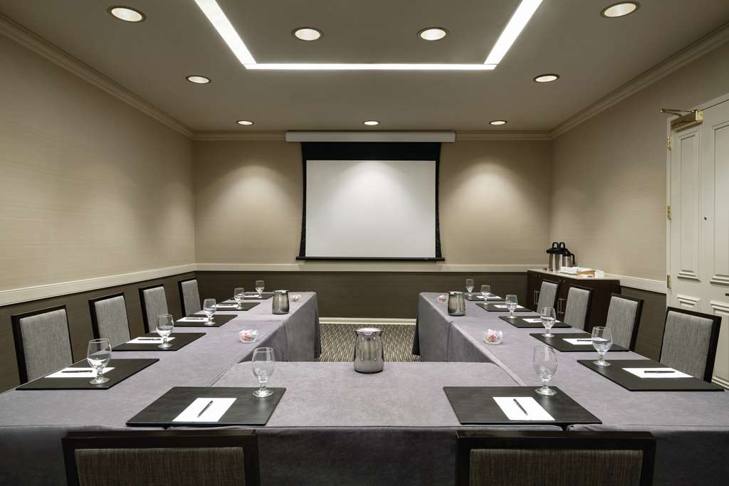 Hilton Melbourne, FL Image