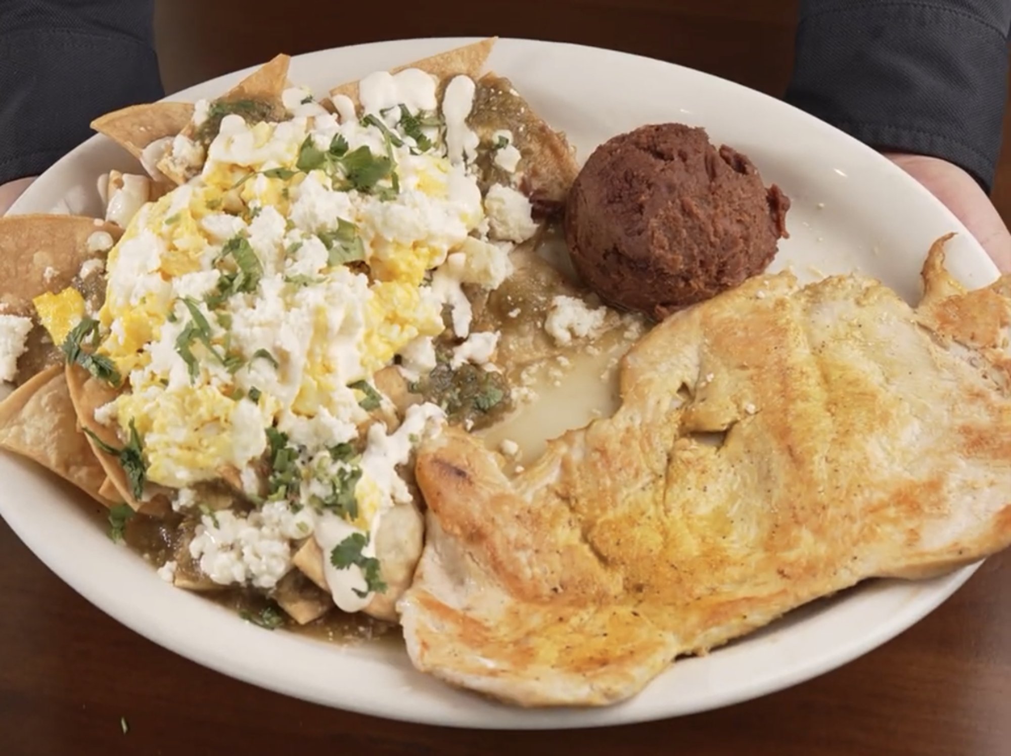 Green Chilaquiles Carne