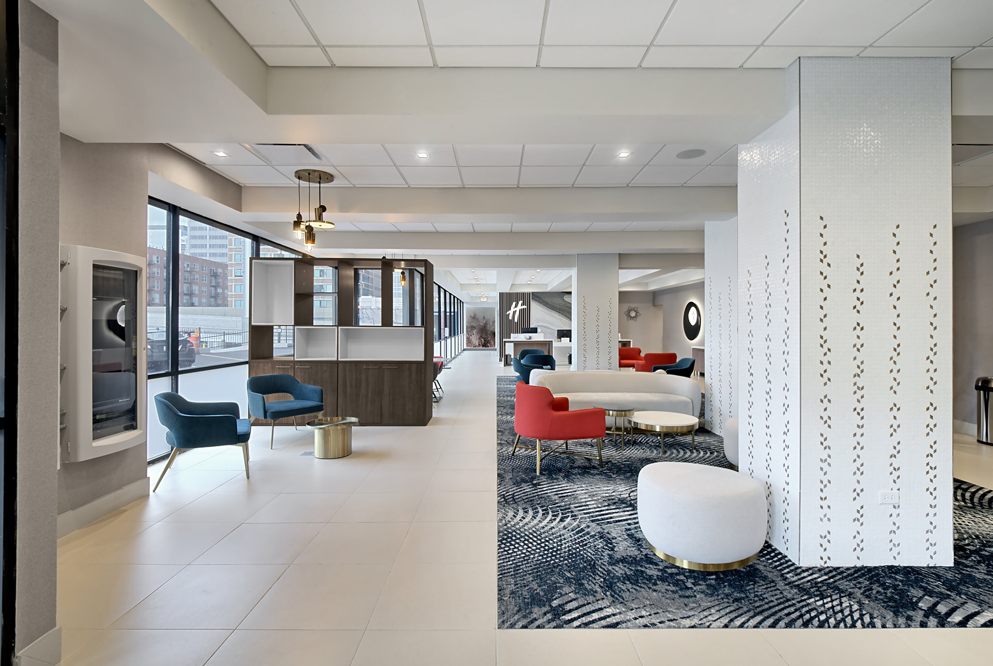Holiday Inn & Suites Chicago-Downtown by IHG Image