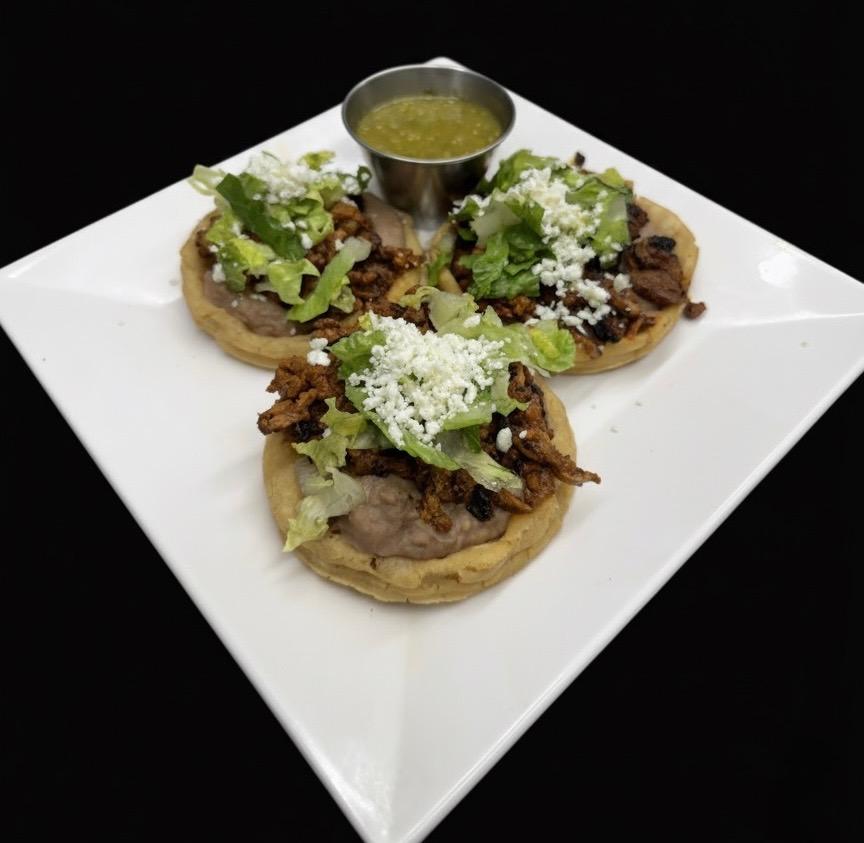 3 Sopes Pastor