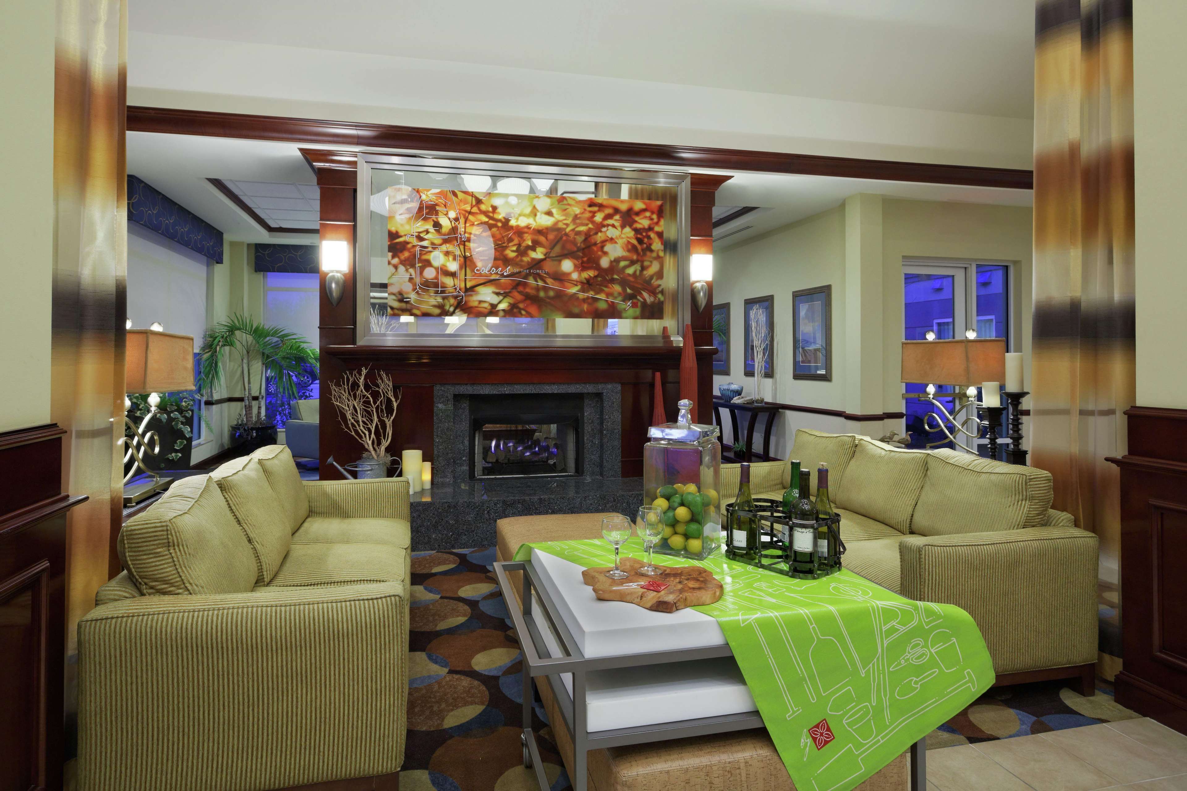 Hilton Garden Inn Jacksonville Orange Park Photo