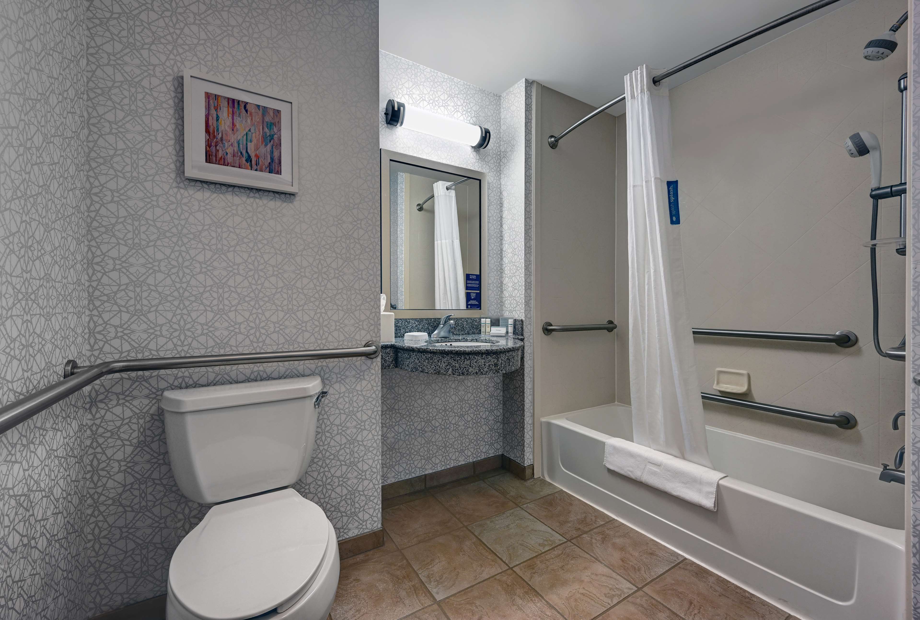 Guest room bath