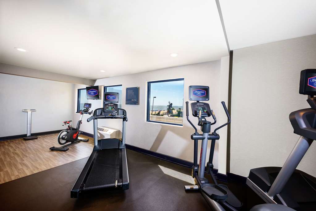 Hampton Inn Virginia Beach-Oceanfront North Image