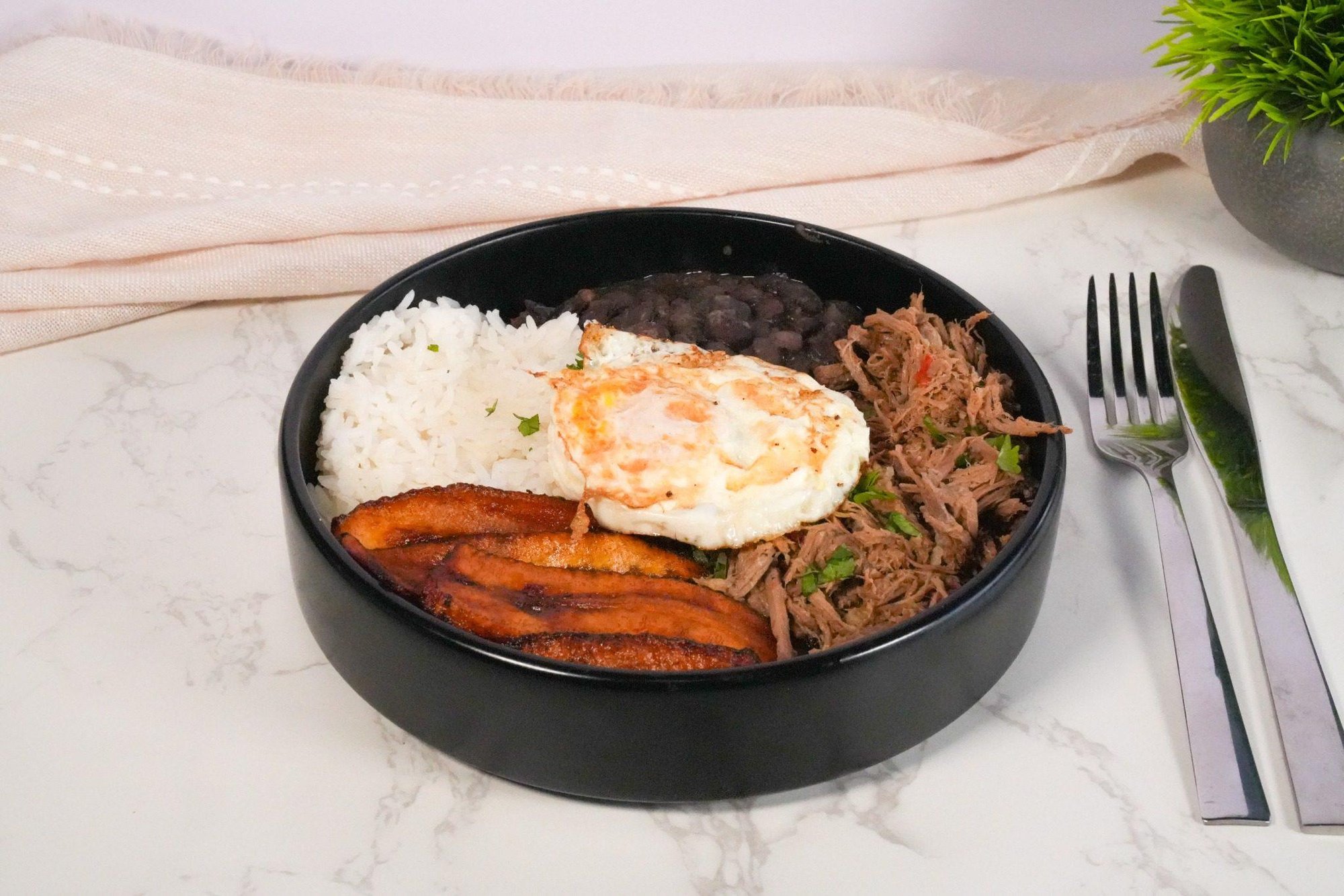 Pabellon lunch