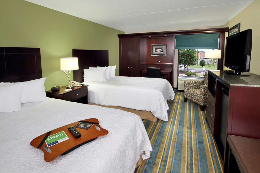 Hampton Inn Hagerstown, 1716 Dual Highway, Hagerstown, MD, Hotels