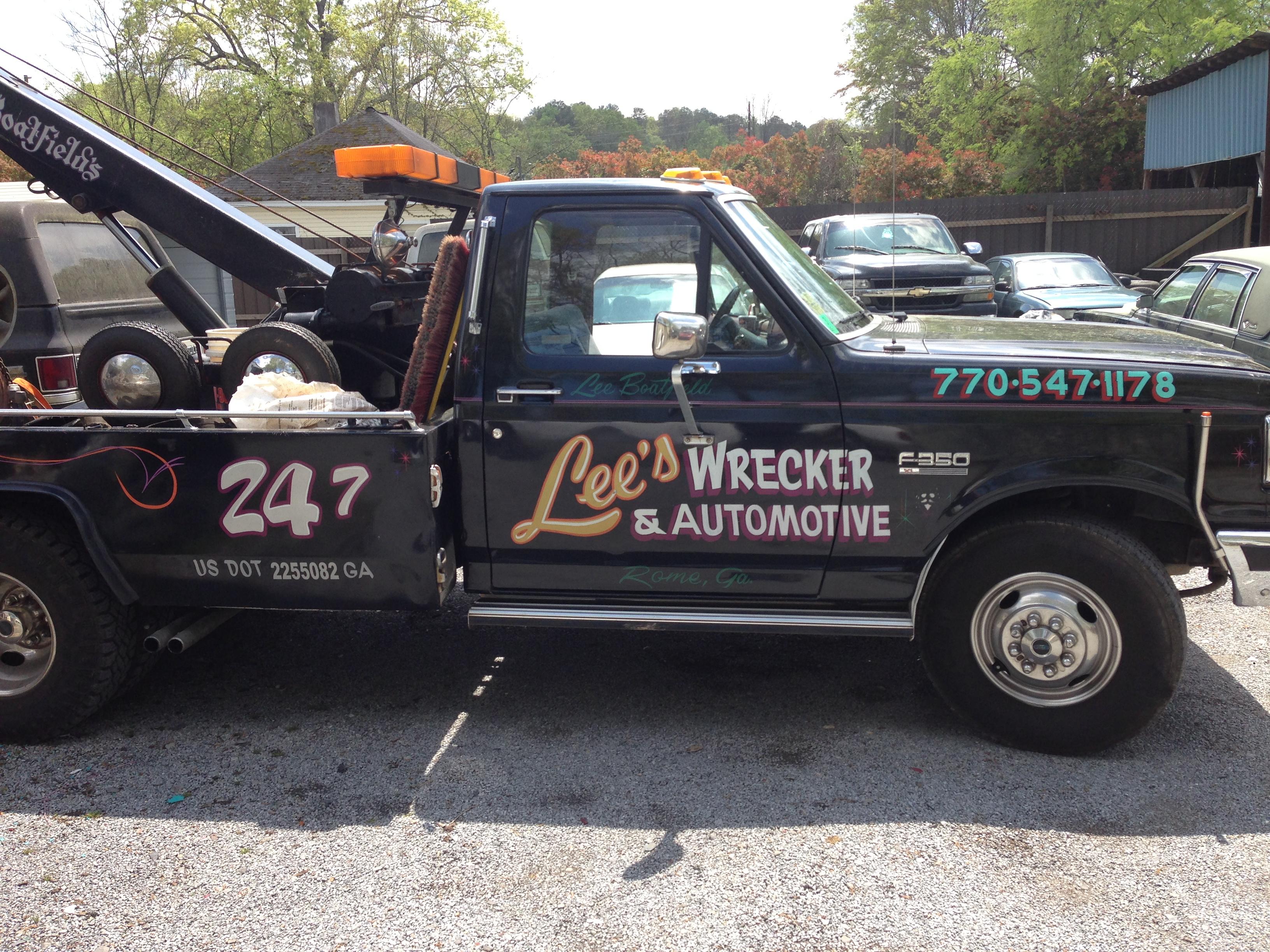 Lee's Wrecker & Automotive Photo