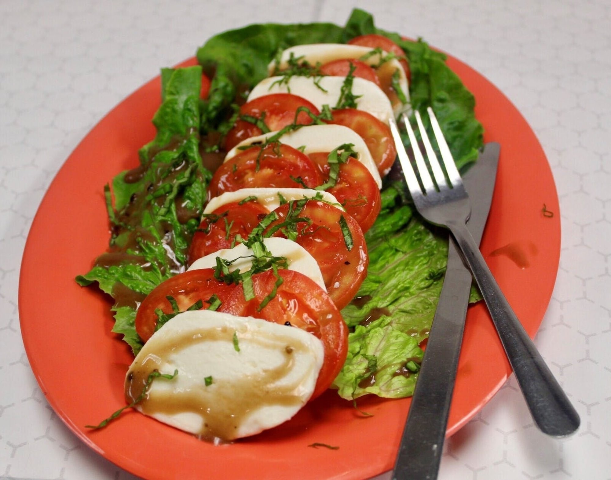 Fresh Tomato & Mozzarella Salad