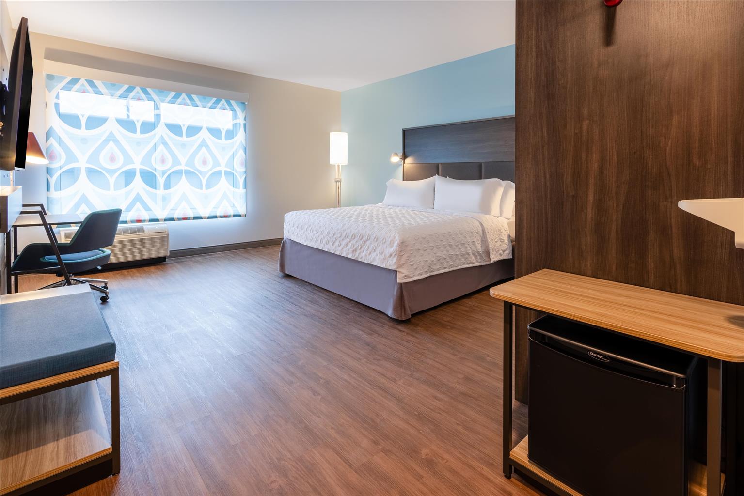 Tru by Hilton Commerce Image