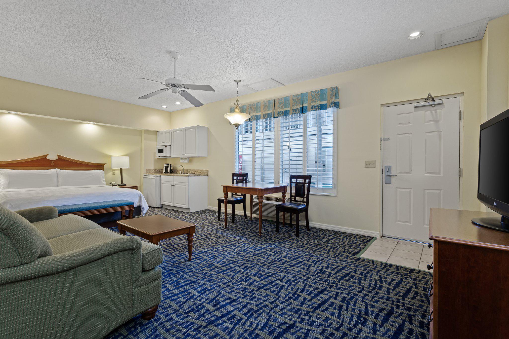 Holiday Inn & Suites Clearwater Beach S-Harbourside Photo