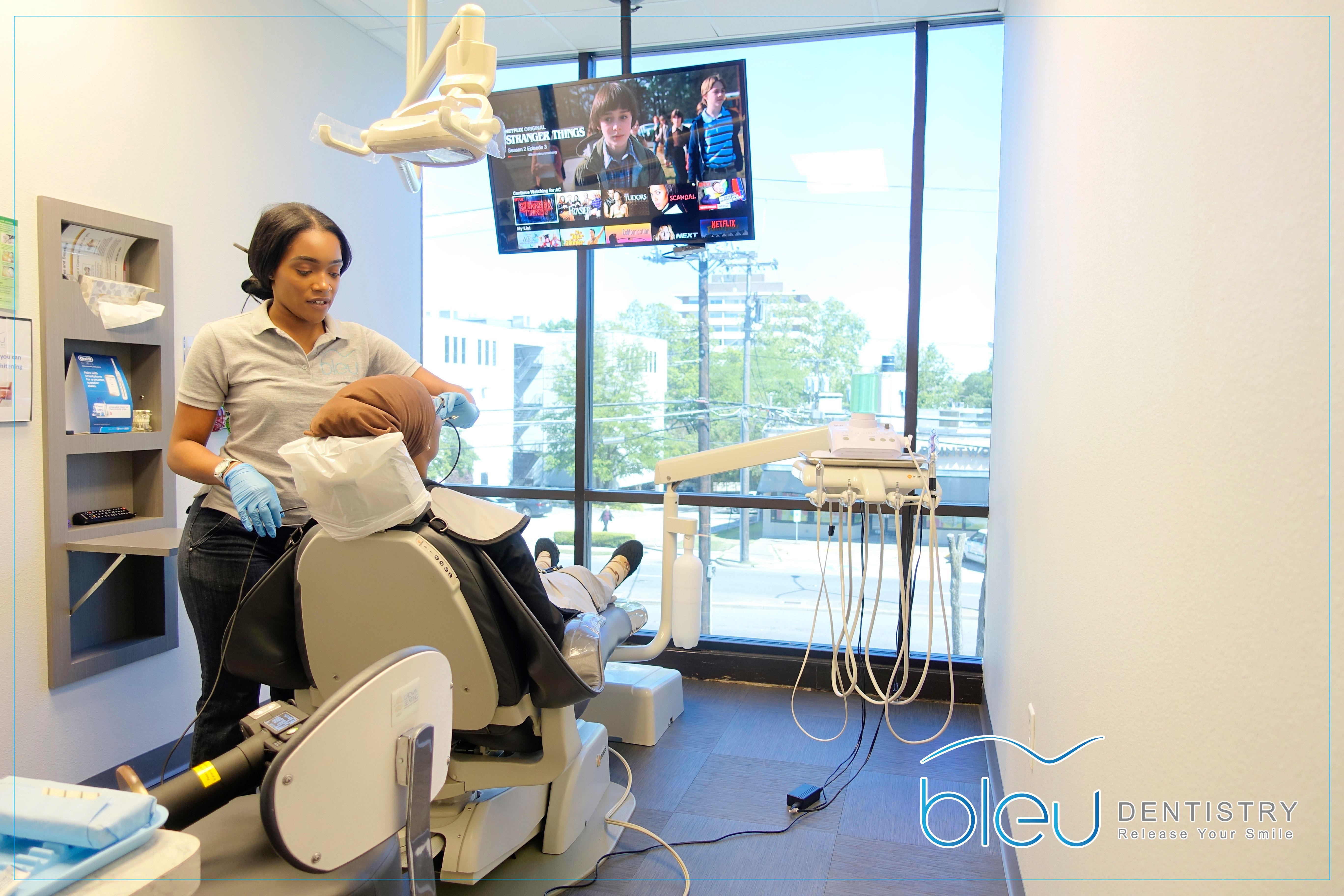 Bleu Dentistry Invisalign Cosmetic Emergency Dental Implants Photo
