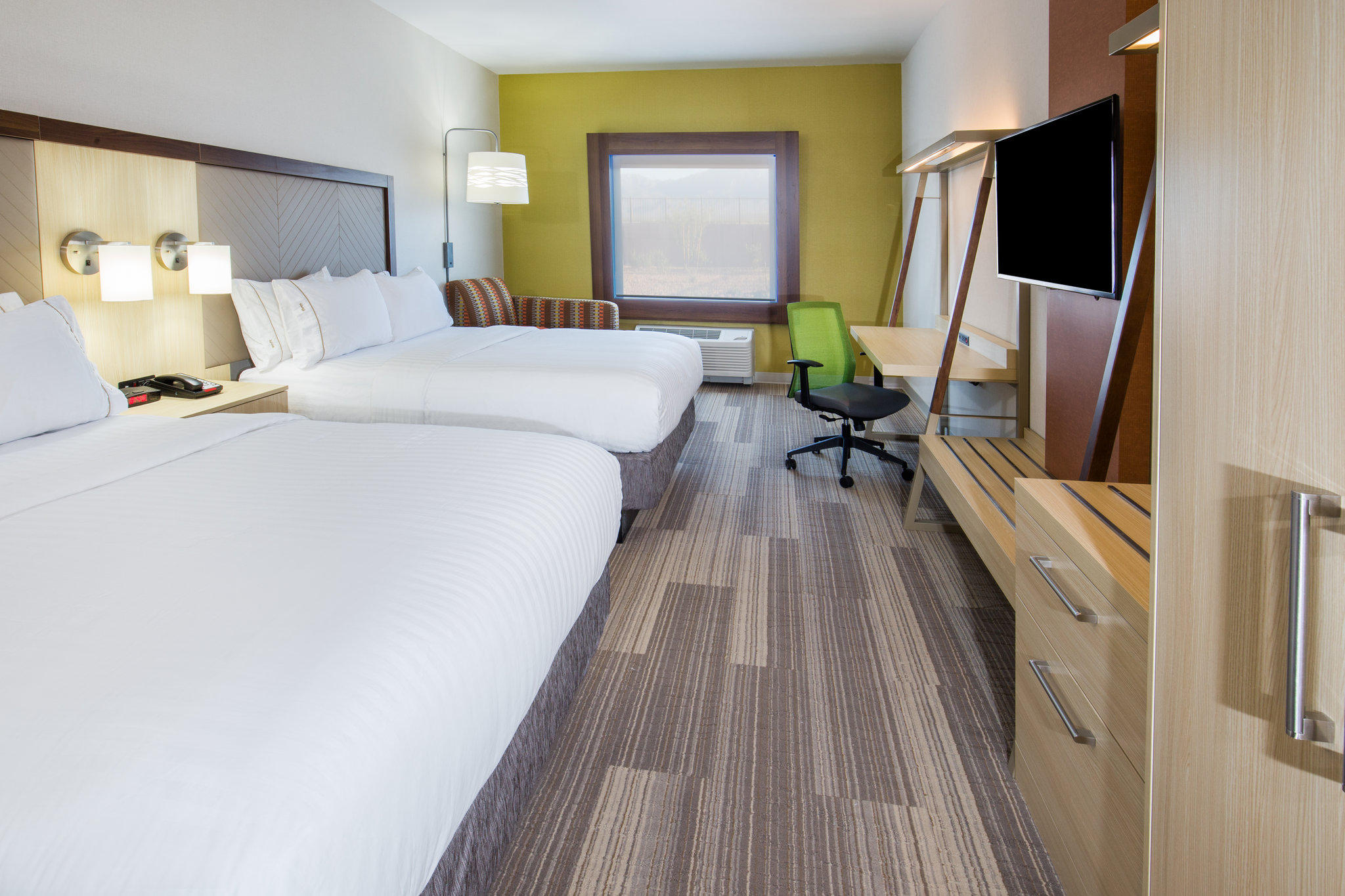 Holiday Inn Express & Suites Pahrump Photo