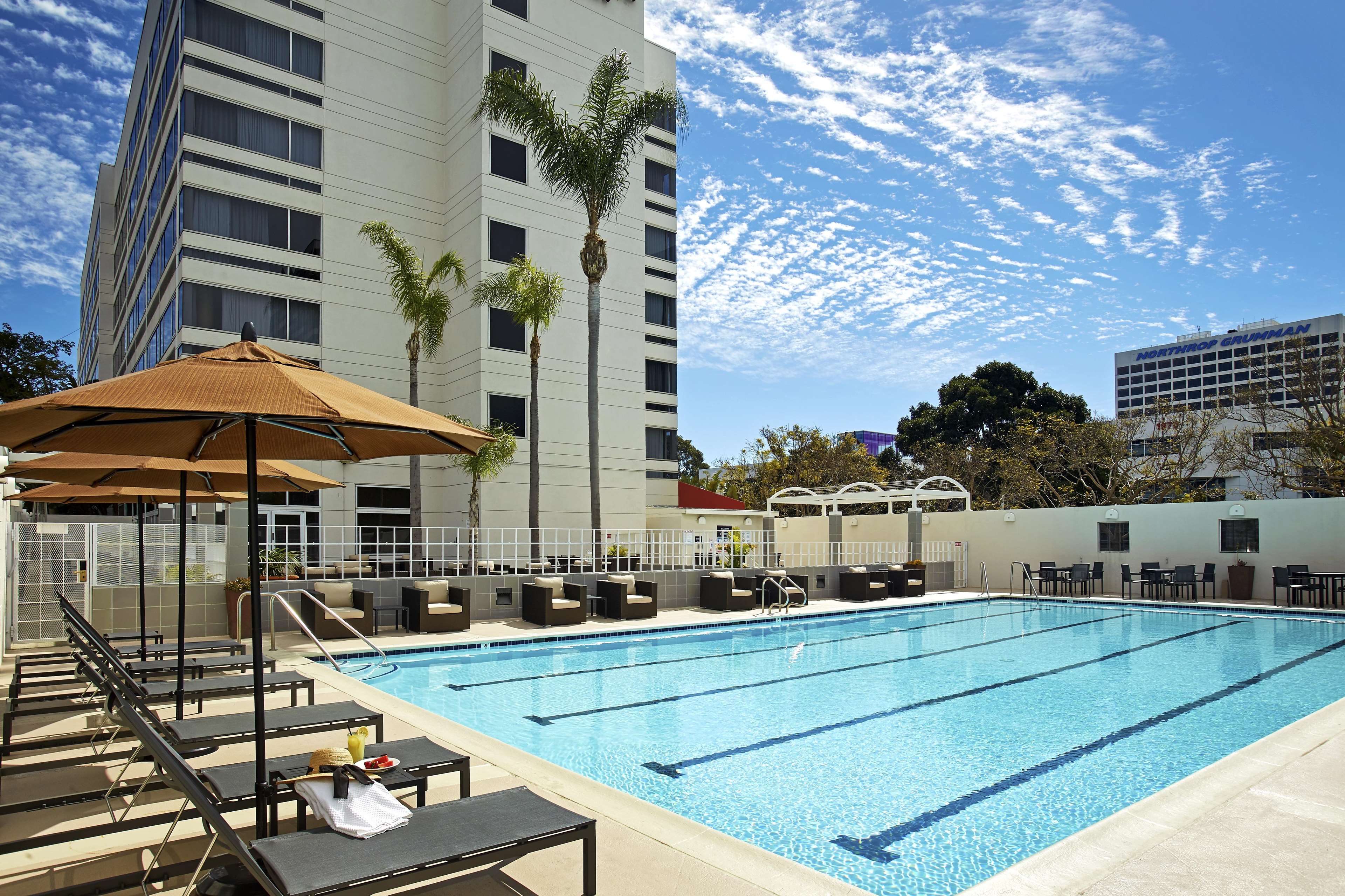 DoubleTree by Hilton Hotel LAX - El Segundo Photo